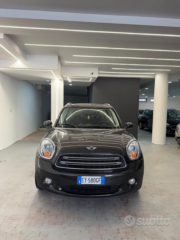 Usata Mini Cooper D Countryman 111 CV (81 kW) 2015 Grigio SUV