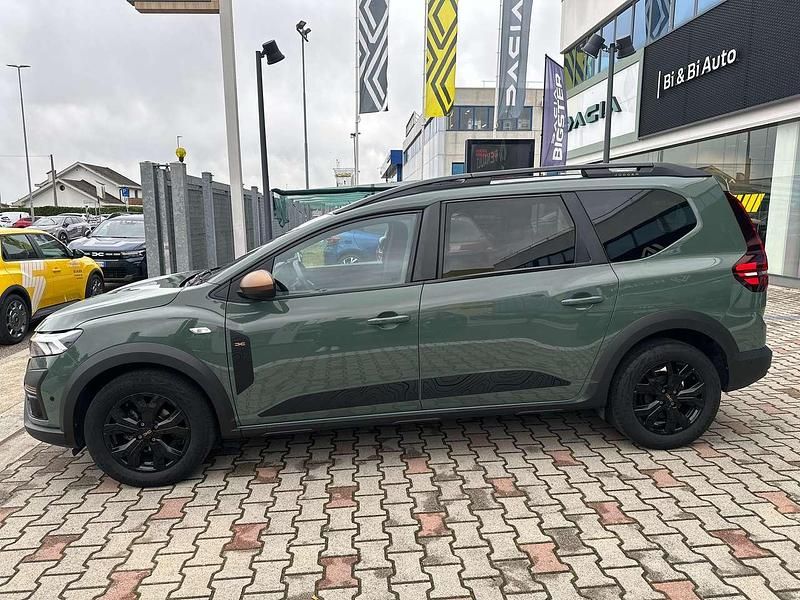 Usata Dacia Jogger Extreme 101 CV (74 kW) 2023 Lichen kaki Monovolume