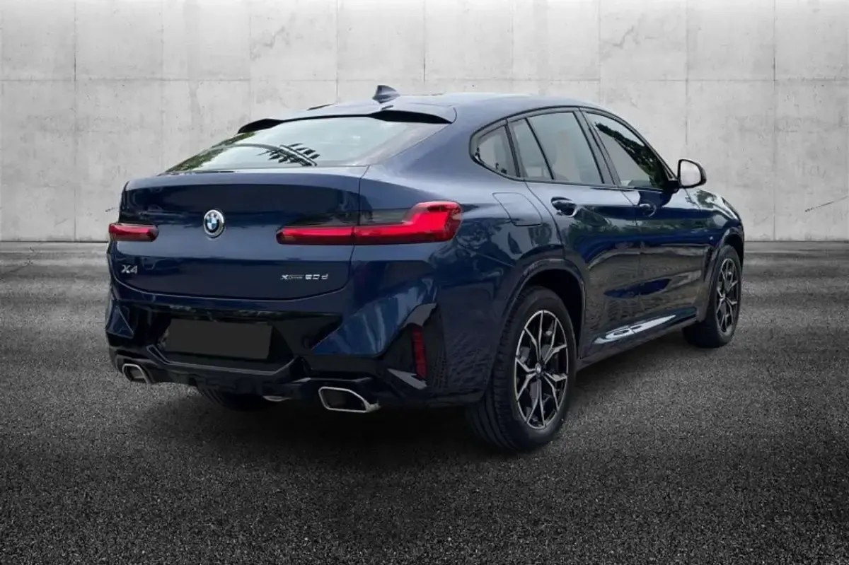 Usata BMW X4 M Sport 190 CV (139 kW) 2025 Blu/azzurro SUV