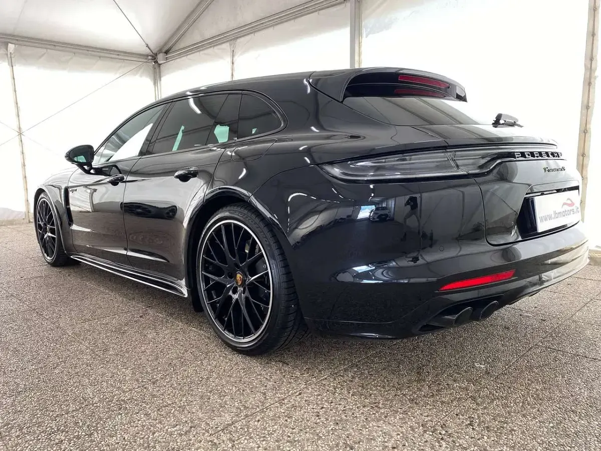 Usata Porsche Panamera S E-Hybrid Platinum Edition 330 CV (242 kW) 2022 Nero Berlina