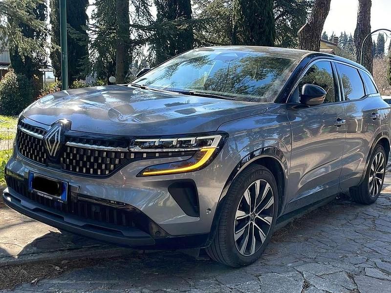 Usata Renault Austral Evolution 131 CV (96 kW) 2025 Grigio SUV