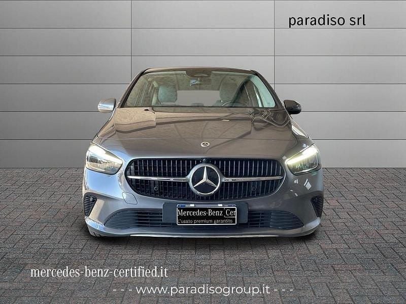 Usata Mercedes B180 Premium 116 CV (85 kW) 2023 Grigio Monovolume