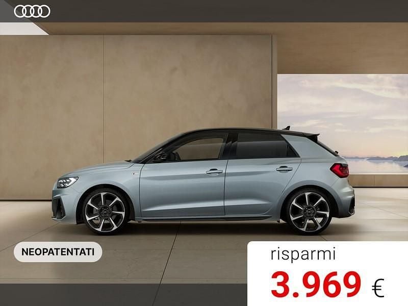 Nuova Audi A1 Sportback Comfort 116 CV (85 kW) 2025 Grigio freccia perla nero mito metallizz Utilitaria