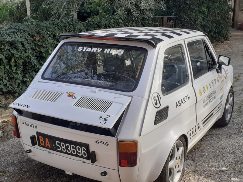 Usato 1980 Fiat 126 0.7 Benzin 24 CV (2.500 €)
