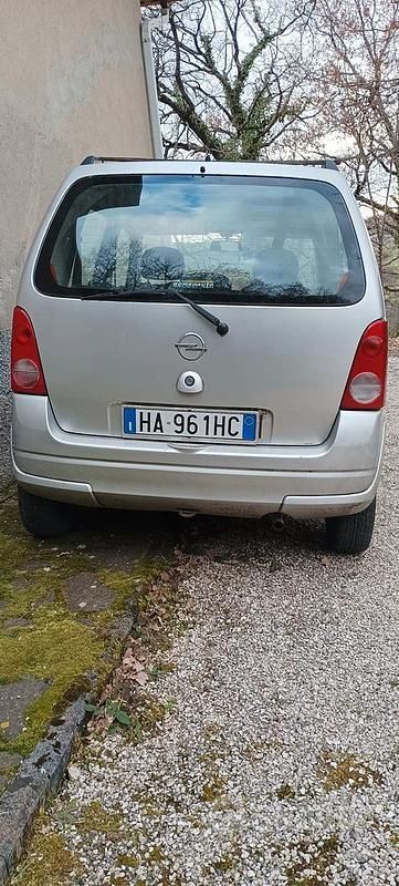 Usata Opel Agila 58 CV (42 kW) 2004 Monovolume