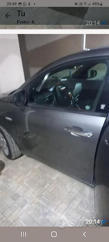 Usata Lancia Ypsilon 95 CV (69 kW) 2012 Grigio Utilitaria