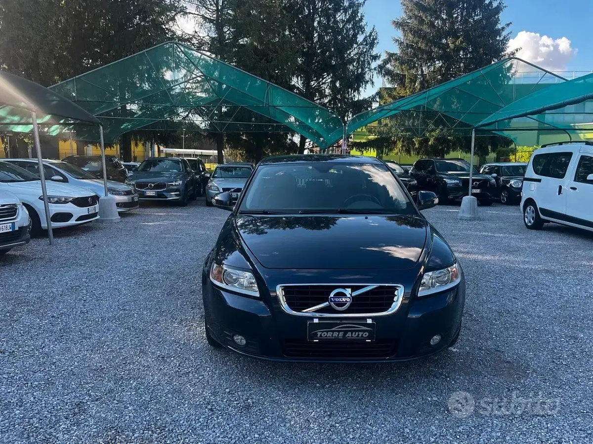 Usata Volvo V50 115 CV (84 kW) 2012 Blu Station wagon