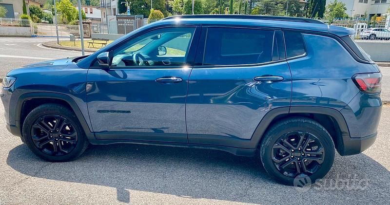 Usata Jeep Compass Night Eagle 131 CV (96 kW) 2022 Blu SUV