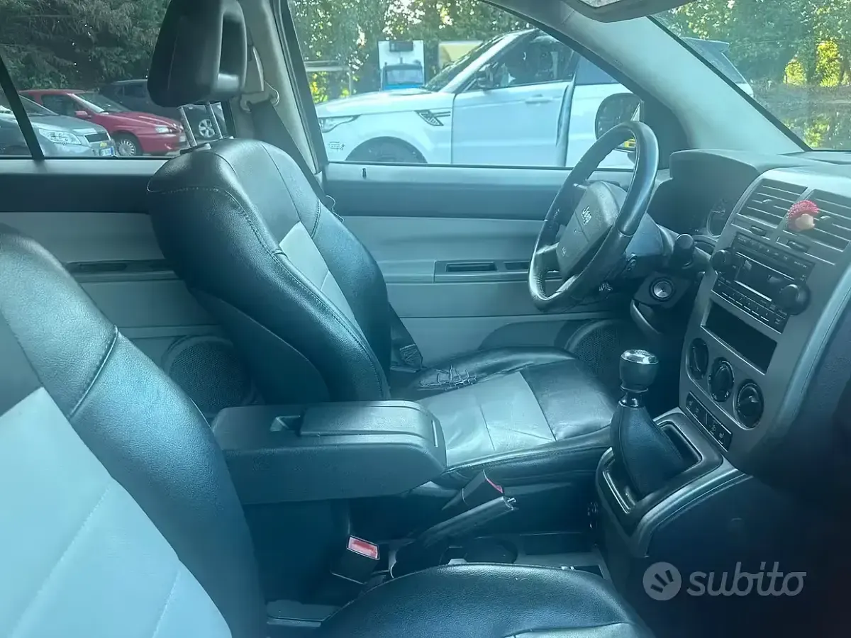 Usata Jeep Compass 140 CV (102 kW) 2008 Nero SUV