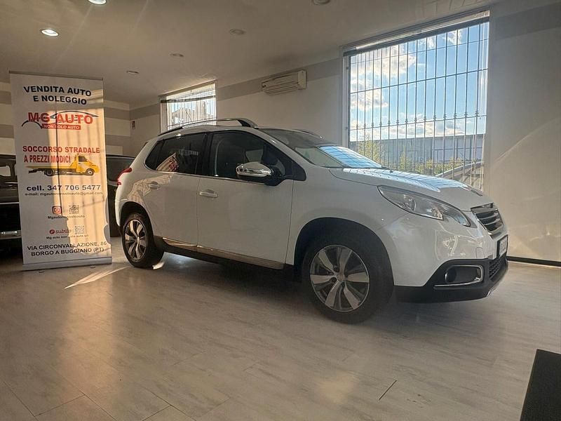 Usata Peugeot 2008 110 CV (80 kW) 2016 Bianco SUV