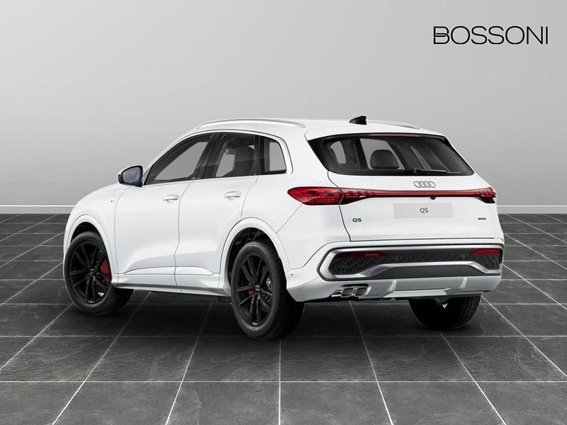Nuova Audi Q5 S-Line 204 CV (150 kW) 2025 Bianco SUV