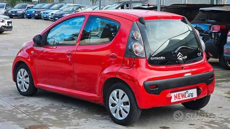 Usata Citroën C1 68 CV (50 kW) 2011 Rosso Utilitaria