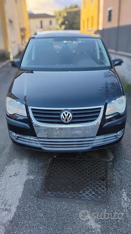 Usata VW Touran Conceptline 102 CV (75 kW) 2008 Nero Monovolume
