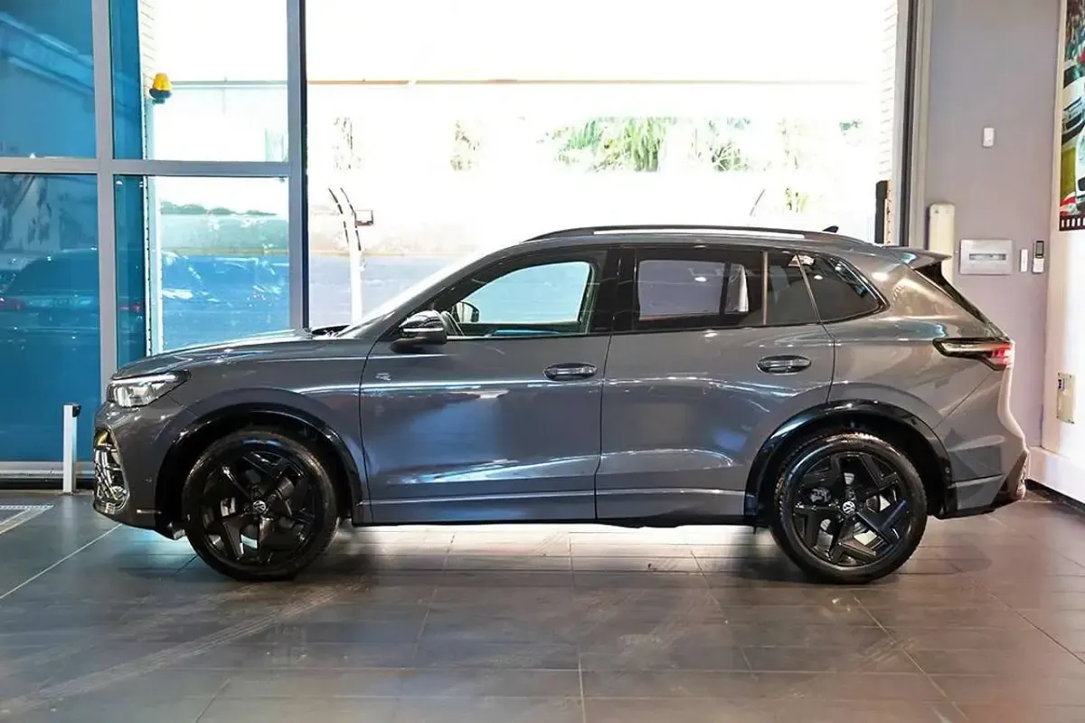 Usata VW Tiguan Style 150 CV (110 kW) 2024 Grigio SUV