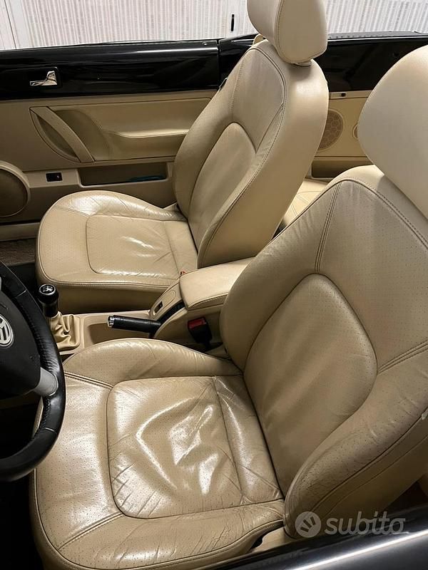 Usata VW New Beetle 2008 Nero Utilitaria