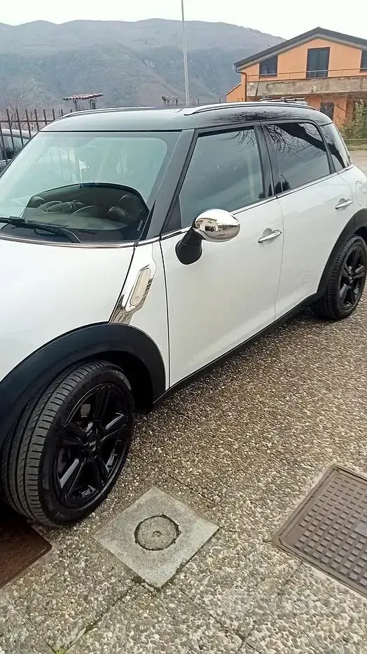 Usata Mini Countryman 111 CV (81 kW) 2014 Bianco SUV