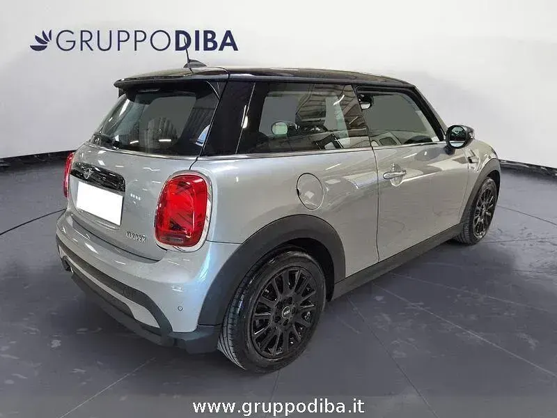 Usata Mini Cooper 136 CV (100 kW) 2024 Argento Utilitaria