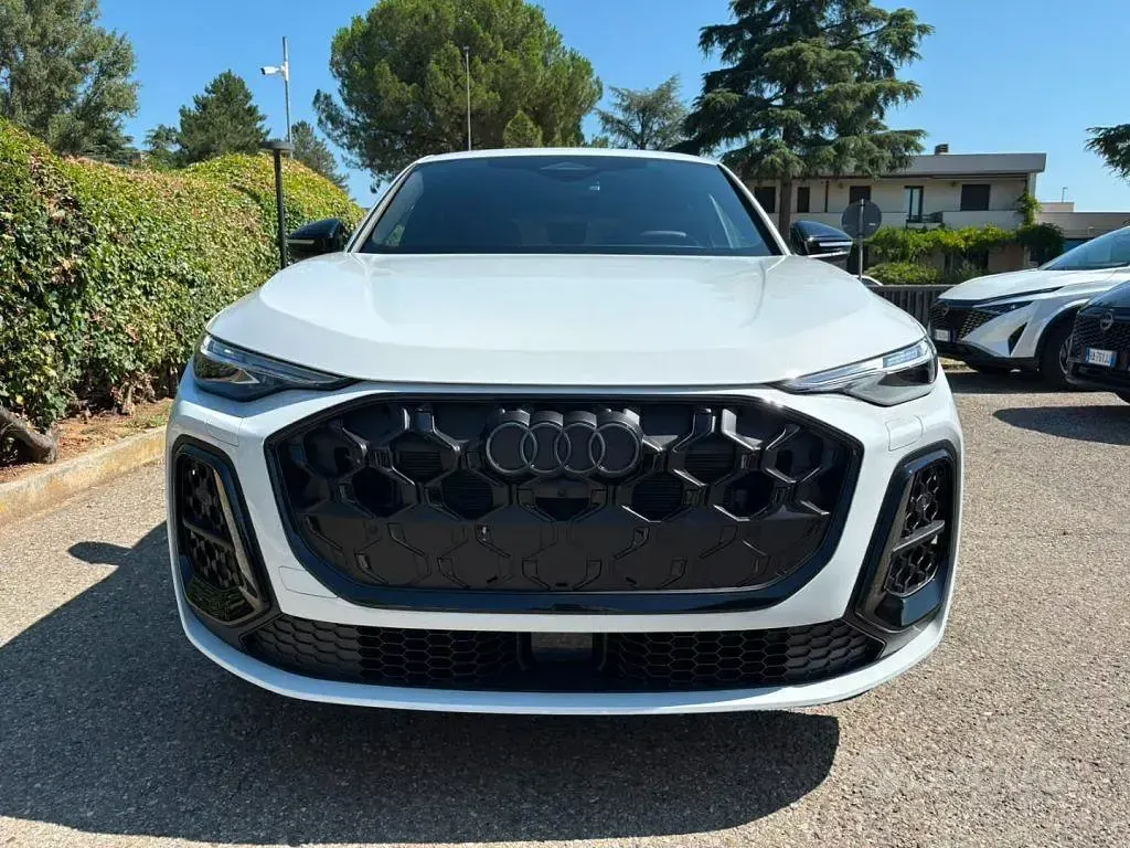 Nuova Audi Q5 Sportback S-Line 204 CV (150 kW) 2026 Bianco SUV