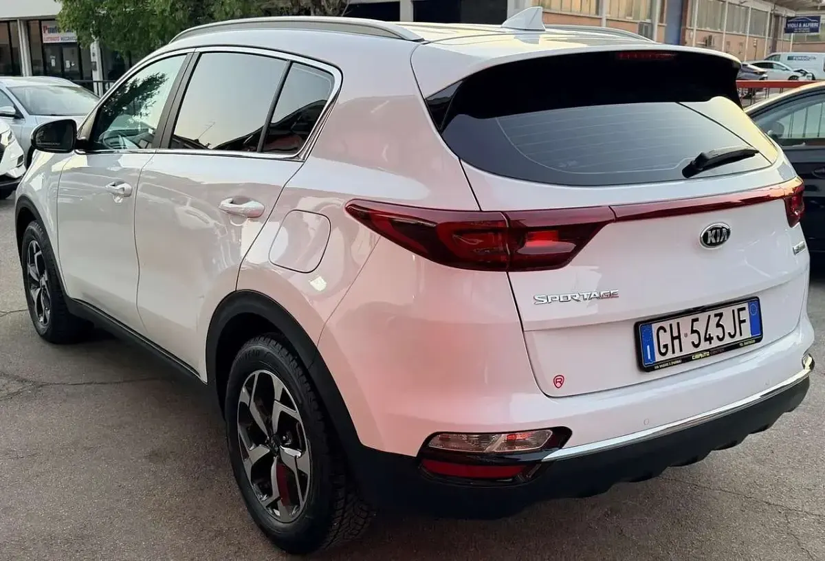 Usata Kia Sportage GT-Line 136 CV (100 kW) 2021 Bianco SUV