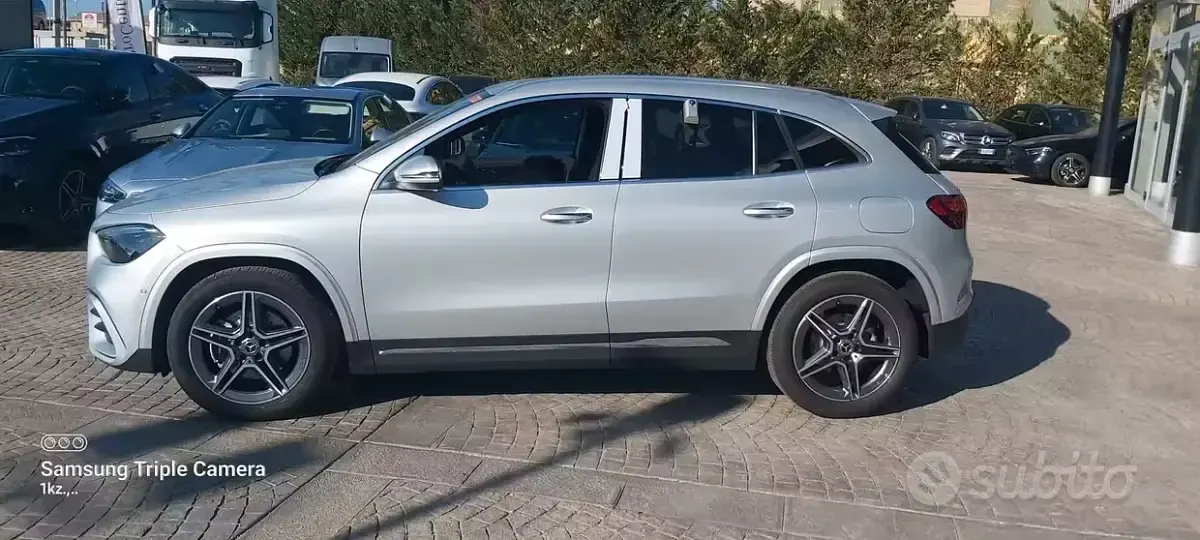 Usata Mercedes GLA200 Executive 150 CV (110 kW) 2023 Grigio SUV