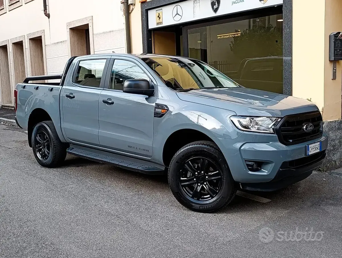 Usata Ford Ranger Wolftrak 170 CV (125 kW) 2022 Grigio Pick-up