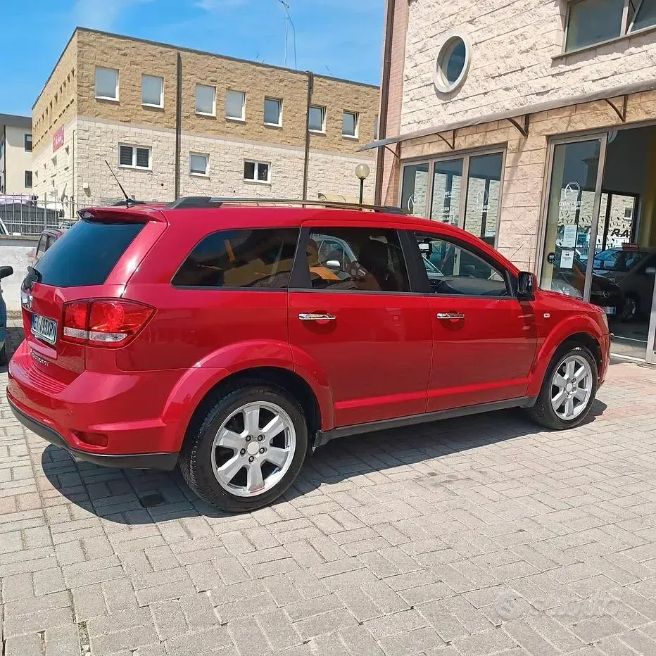 Usata Fiat Freemont 170 CV (125 kW) 2014 Rosso SUV