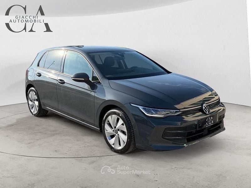 Usata VW Golf VIII Edition 116 CV (85 kW) 2025 Oro Berlina
