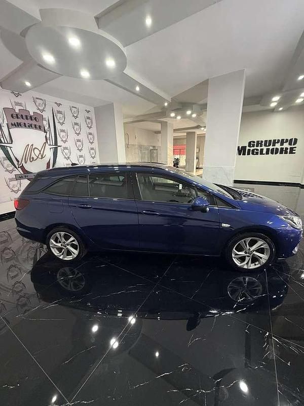 Usata Opel Astra GS Line 122 CV (89 kW) 2020 Blu Station wagon