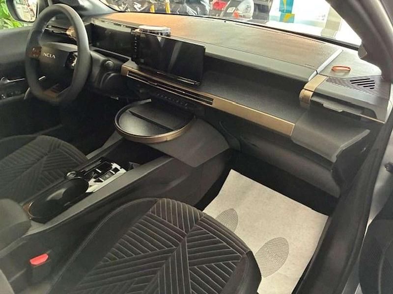 Nuova Lancia Ypsilon 101 CV (74 kW) 2025 Nero Utilitaria