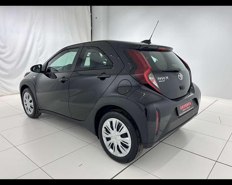 Nuova Toyota Aygo X Active 72 CV (52 kW) 2025 Black met SUV
