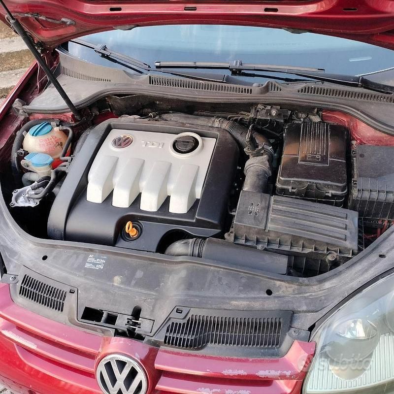 Usata VW Golf IV 2004 Rosso Berlina