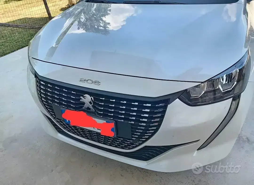 Usata Peugeot 208 Active 75 CV (55 kW) 2020 Bianco Utilitaria