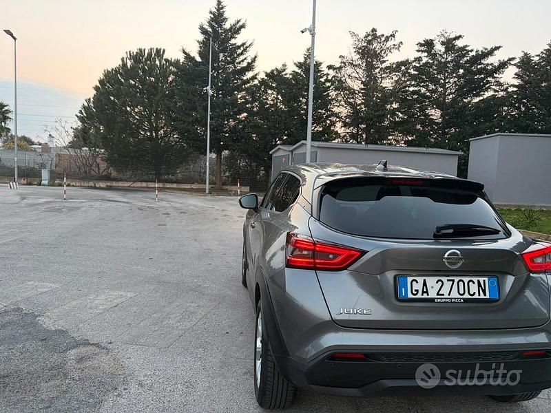 Usata Nissan Juke 117 CV (86 kW) 2020 Grigio SUV