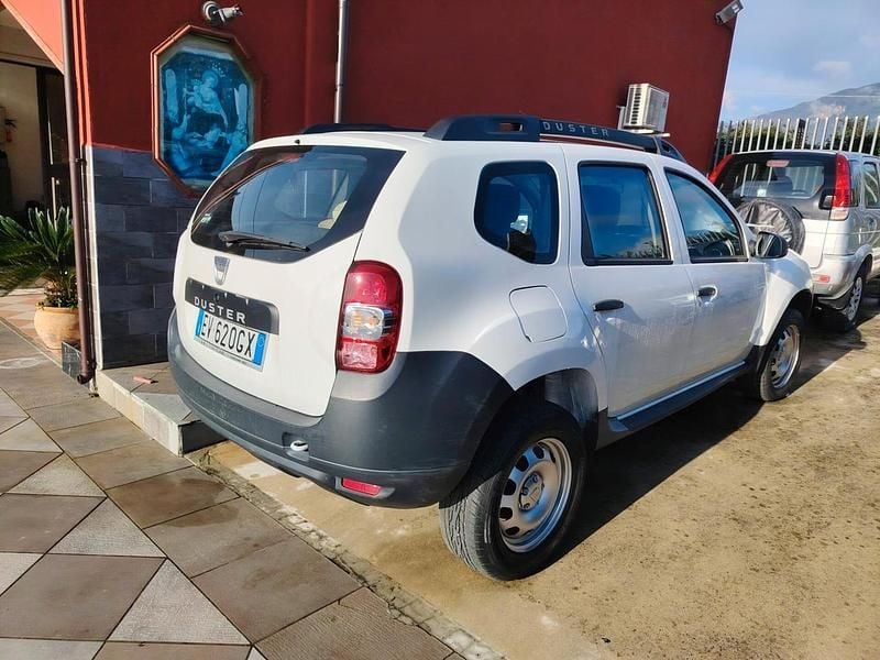 Usata Dacia Duster Lauréate 110 CV (80 kW) 2014 Bianco Station wagon