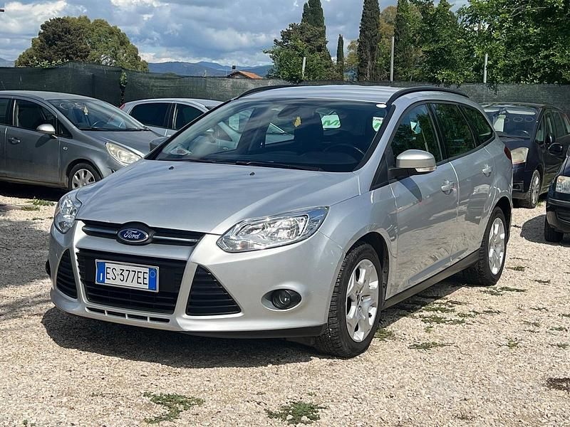 Brugt Ford Focus Titanium 116 HK (85 kW) 2013 Grå Stationcar