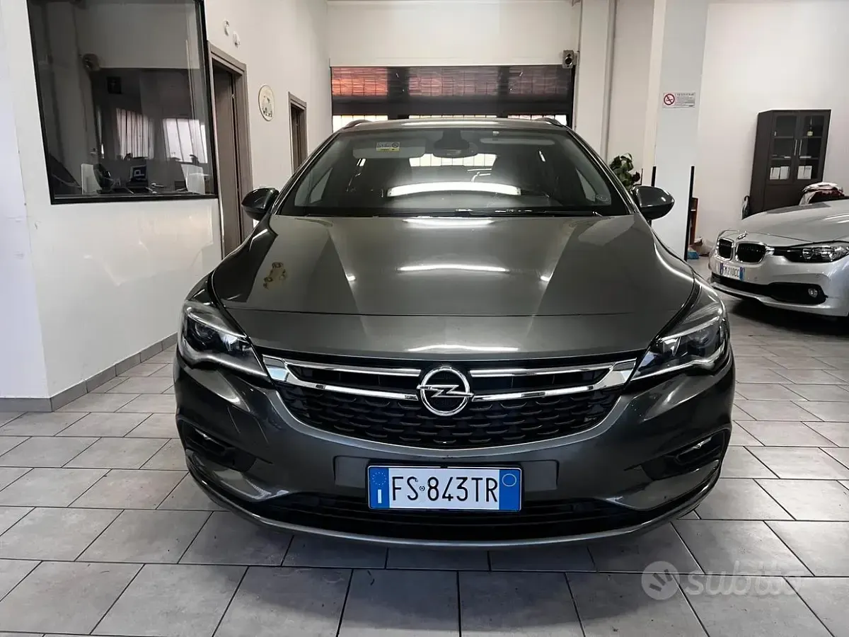 Usata Opel Astra Innovation 110 CV (80 kW) 2018 Grigio Station wagon