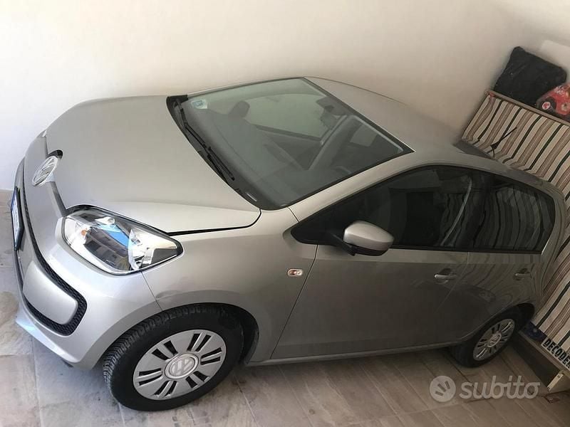 Usata VW up! 60 CV (44 kW) 2015 Grigio Utilitaria