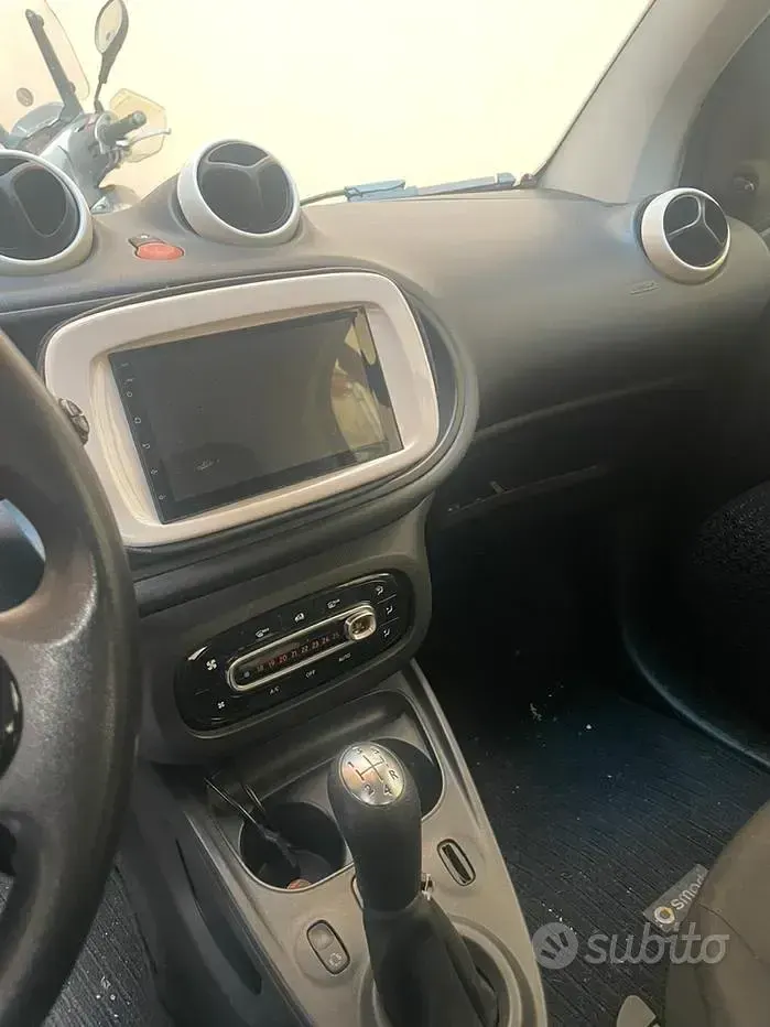 Usata Smart ForFour 71 CV (52 kW) 2015 Utilitaria