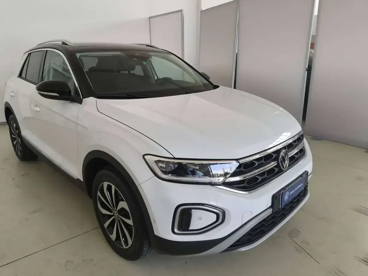 Usata VW T-Roc Style 150 CV (110 kW) 2023 Pure white SUV