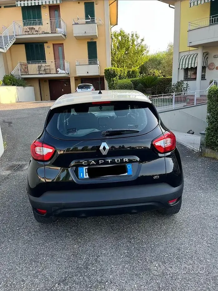 Usata Renault Captur 90 CV (66 kW) 2016 SUV