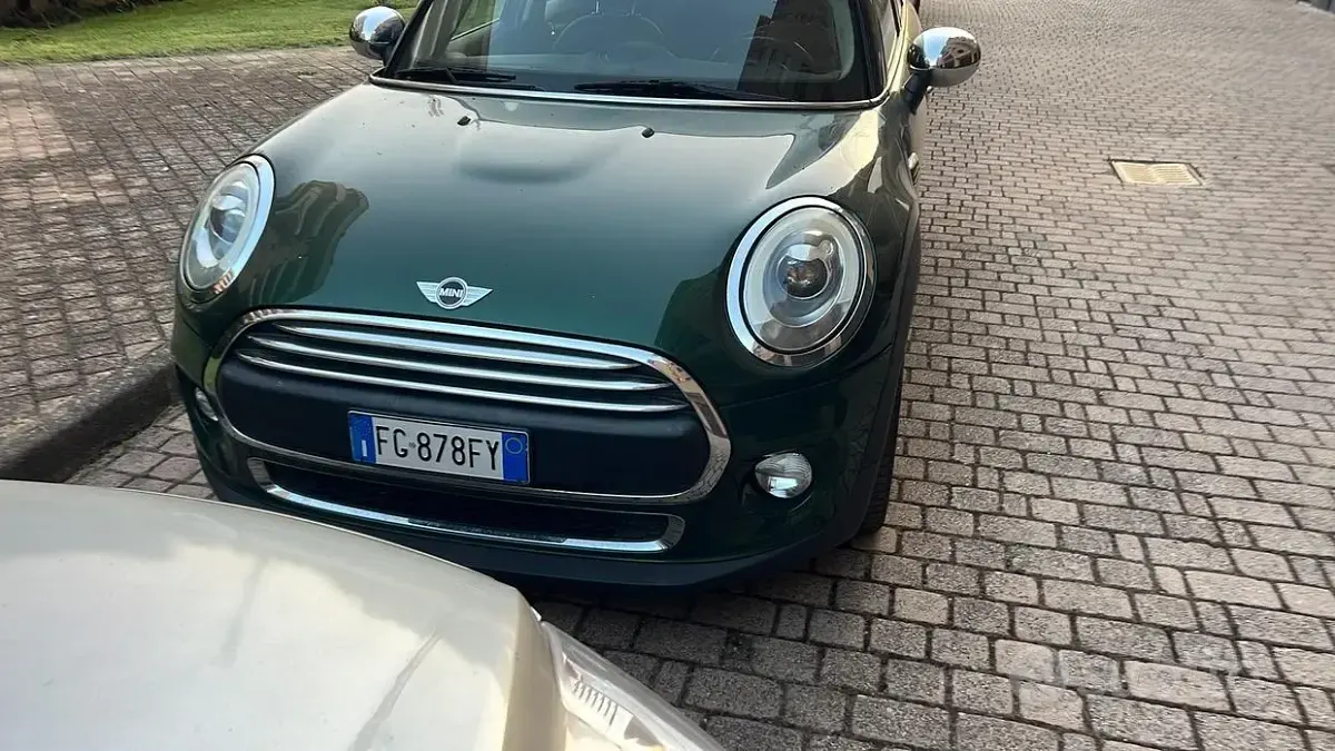 Usata Mini One D Hype 95 CV (69 kW) 2017 Verde Utilitaria