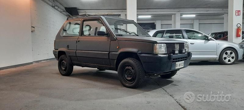 Usata Fiat Panda 4x4 50 CV (36 kW) 1988 Nero Utilitaria
