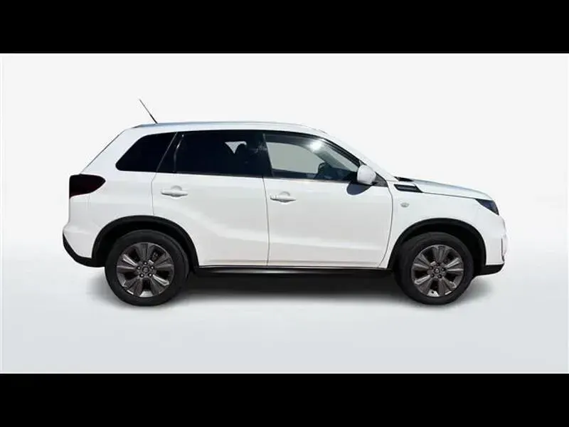 Usata Suzuki Vitara 129 CV (94 kW) 2020 Bianco SUV
