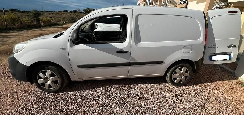 Usata Renault Kangoo 82 CV (60 kW) 2015 Monovolume