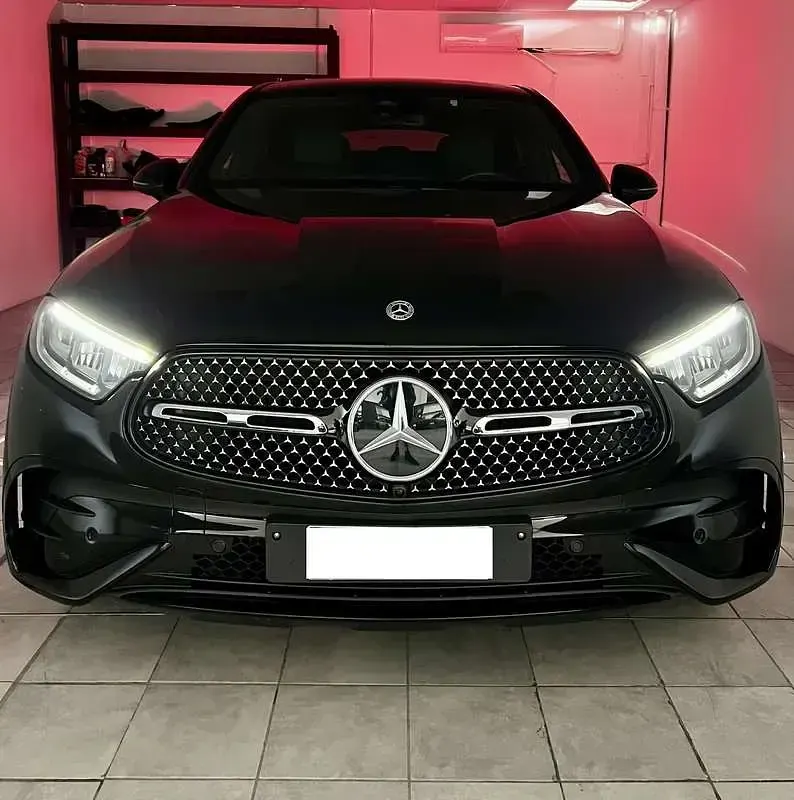 Usado Mercedes GLC220 AMG Line Premium 197 CV (144 kW) 2025 Coupe