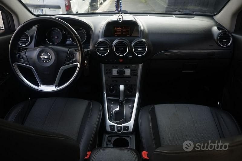 Usata Opel Antara Cosmo 163 CV (119 kW) 2011 Nero SUV