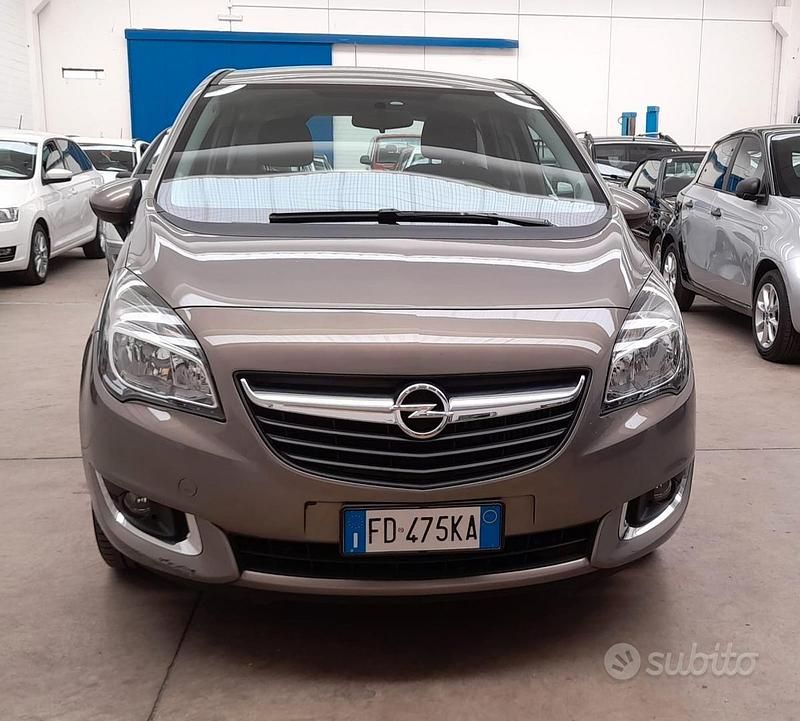 Usata Opel Meriva Cosmo 110 CV (80 kW) 2016 Grigio Monovolume
