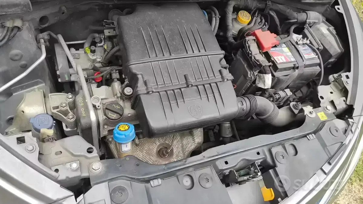 Usata Lancia Ypsilon 69 CV (50 kW) 2016 Utilitaria