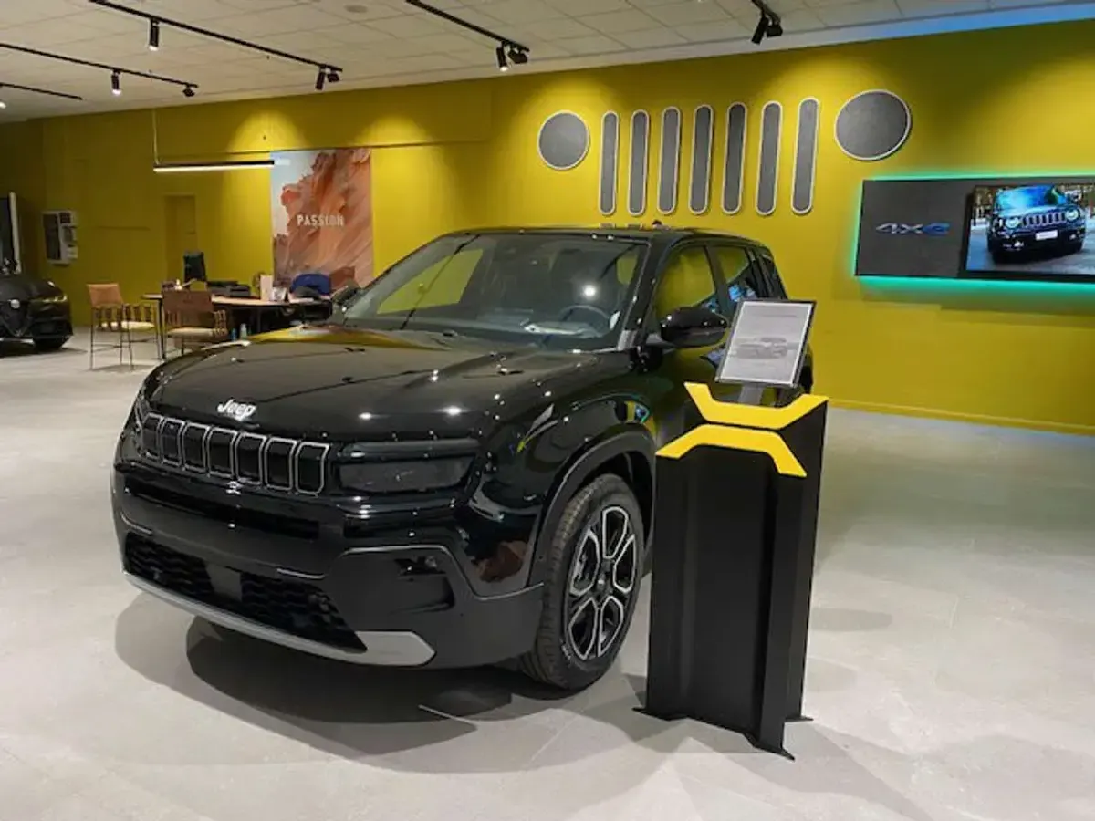 Nuova Jeep Avenger Summit 109 CV (80 kW) 2025 Granite SUV