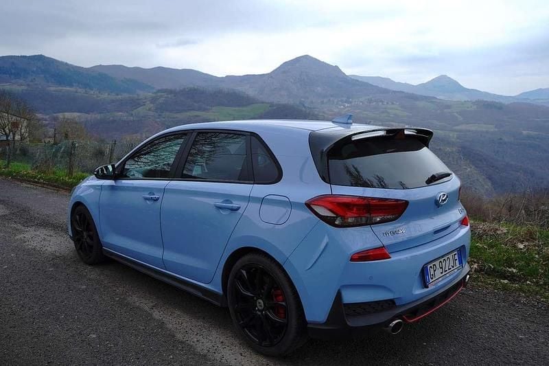 Usata Hyundai i30 N Performance 275 CV (202 kW) 2018 Blu Berlina